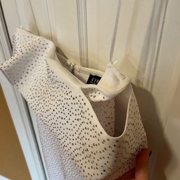 Akira rhinestone embellished off the shoulder midi dress - Picture 4 of 6